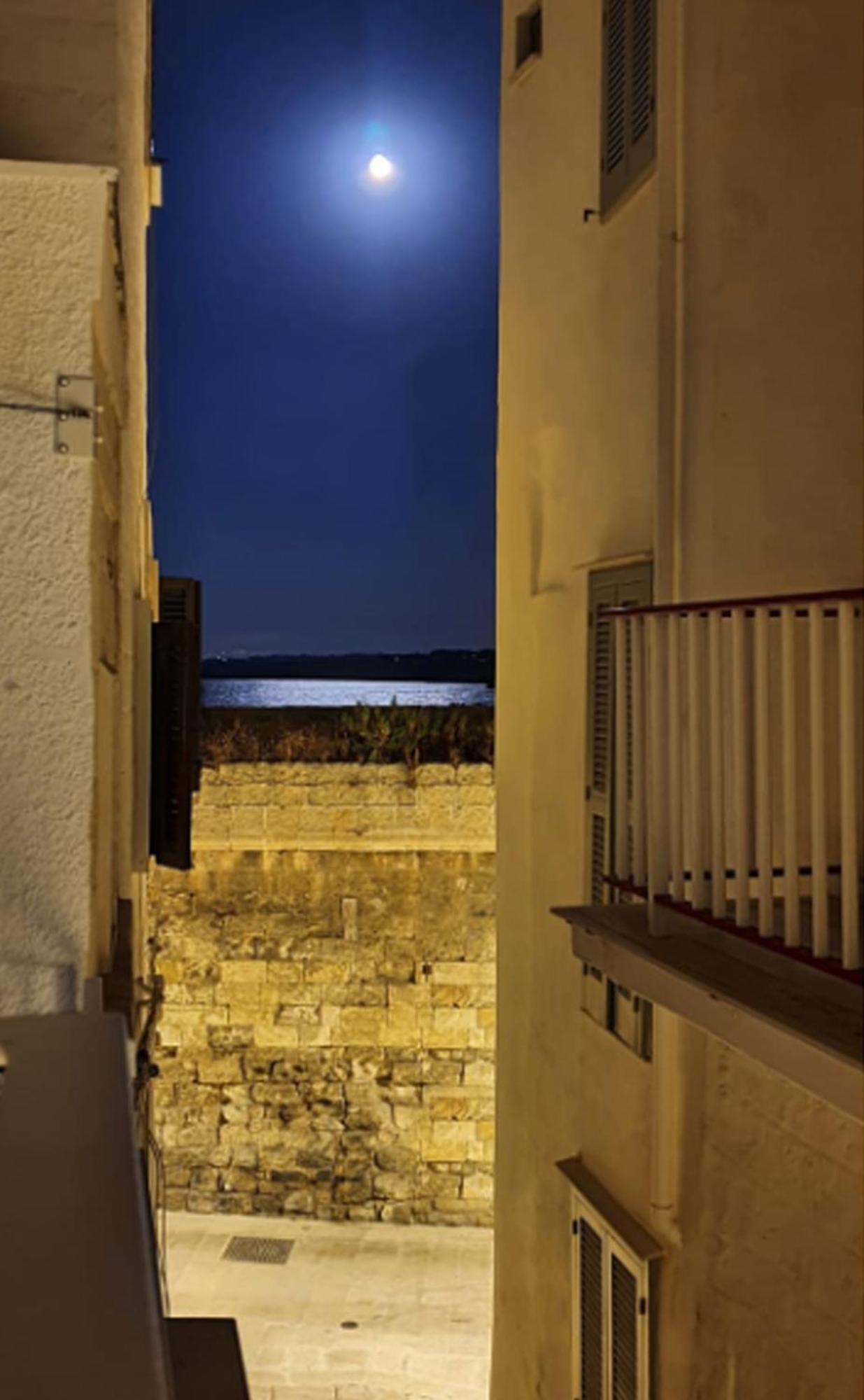 Td Casa Marea Seaside View In Prime Location Villa Monopoli Bagian luar foto